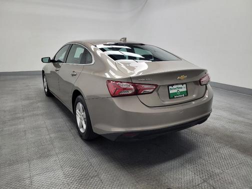 Mineral Gray Metallic 2022 Chevrolet Malibu FWD LT