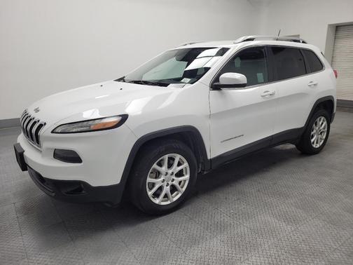 Bright White Clearcoat 2018 Jeep Cherokee Latitude Plus