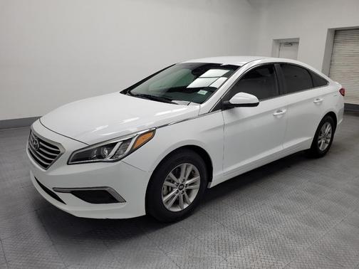 2017 Hyundai SONATA SE