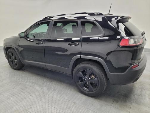 Diamond Black Crystal Pearlcoat 2019 Jeep Cherokee Altitude