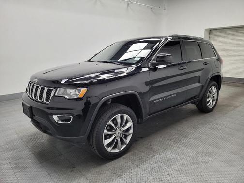2019 Jeep Grand Cherokee Laredo