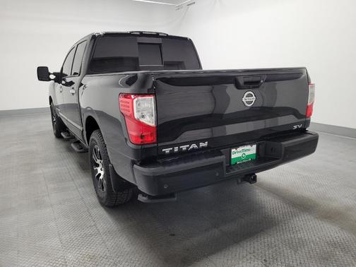 Super Black 2021 Nissan Titan SV