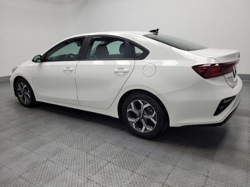 Clear White 2019 Kia Forte LXS