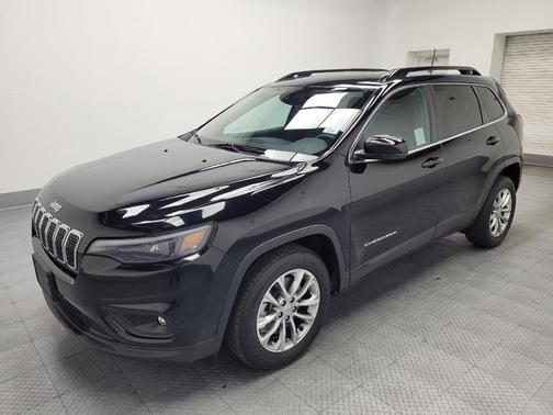 Diamond Black Crystal Pearlcoat 2022 Jeep Cherokee Latitude Lux