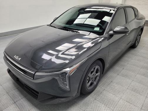 Gray 2025 Kia K4 LXS