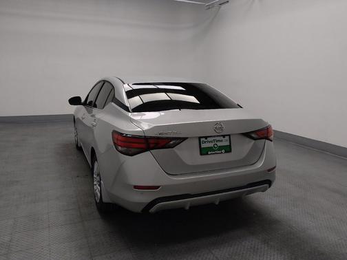 Brilliant Silver Metallic 2020 Nissan Sentra S