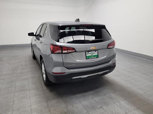 Sterling Gray Metallic 2024 Chevrolet Equinox 1LT