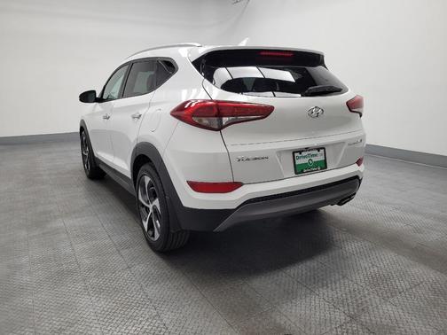Dazzling White 2016 Hyundai TUCSON Limited