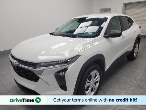 Summit White 2025 Chevrolet Trax LS