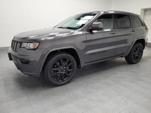 2017 Jeep Grand Cherokee Altitude