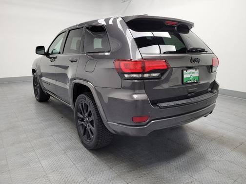 2017 Jeep Grand Cherokee Altitude