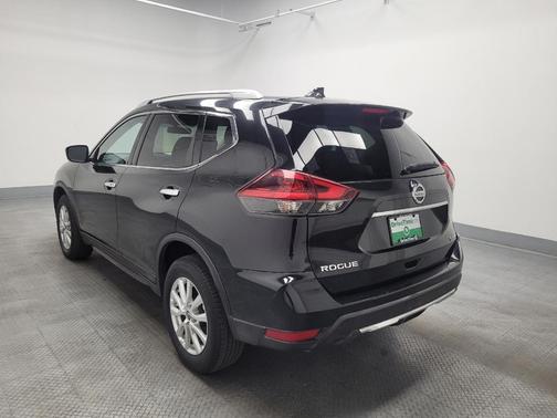 Magnetic Black 2018 Nissan Rogue SV