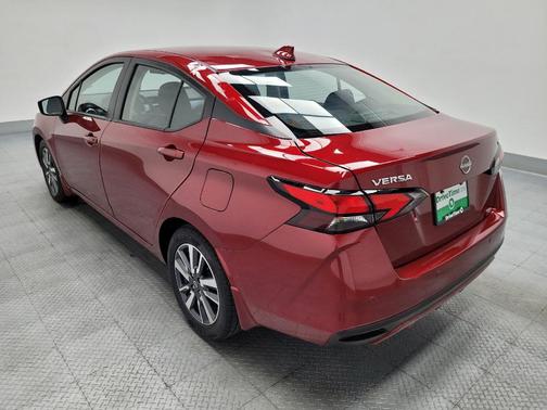 Scarlet Ember Tintcoat 2024 Nissan Versa 1.6 SV
