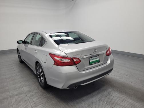 2017 Nissan Altima 2.5 SV