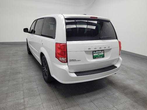 Bright White Clearcoat 2016 Dodge Grand Caravan SXT