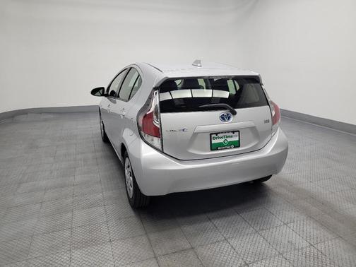 Classic Silver Metallic 2016 Toyota Prius c Three
