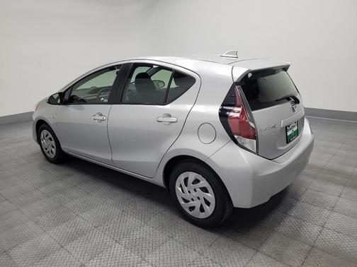 Classic Silver Metallic 2016 Toyota Prius c Three