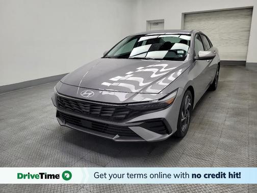 2025 Hyundai ELANTRA SEL