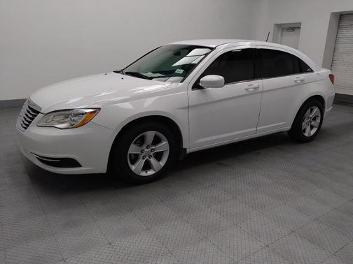2014 Chrysler 200 LX
