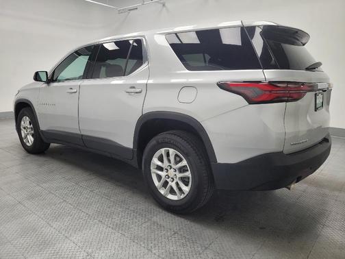 2022 Chevrolet Traverse LS