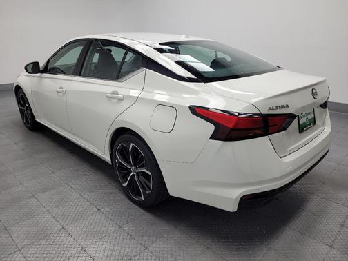 White 2025 Nissan Altima SR FWD