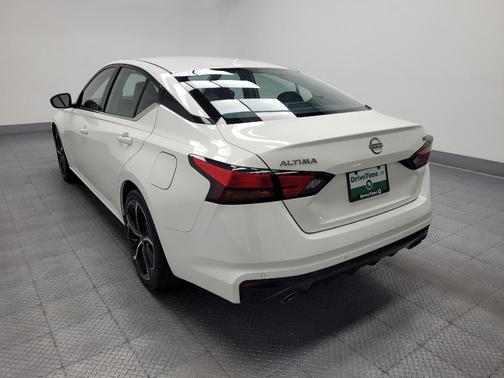 White 2025 Nissan Altima SR FWD