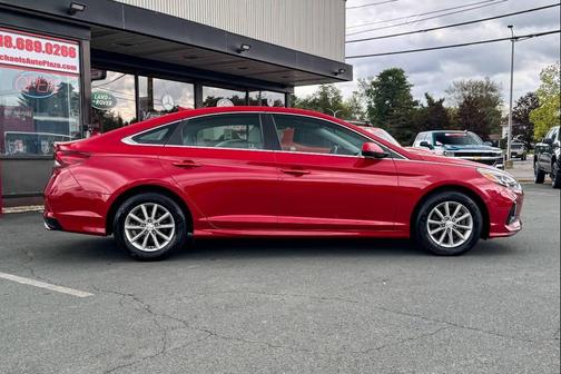 2019 Hyundai SONATA SE