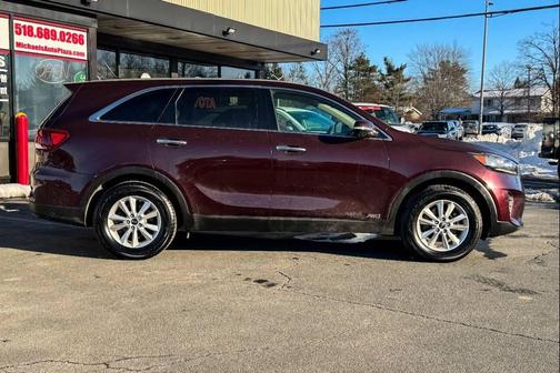 2019 Kia Sorento LX