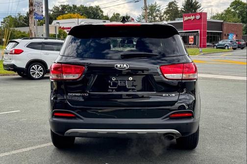 2017 Kia Sorento EX