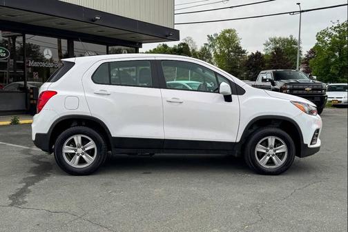 Summit White 2020 Chevrolet Trax LS