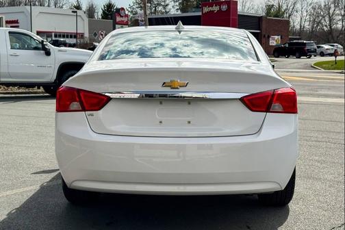 Summit White 2017 Chevrolet Impala 1LS