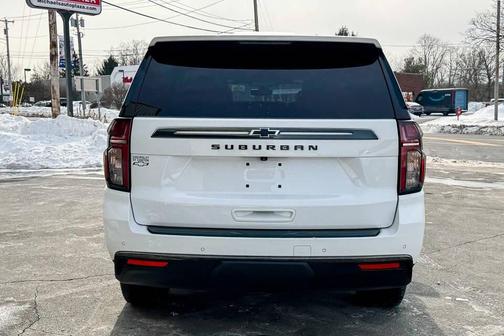 2022 Chevrolet Suburban 4WD Z71