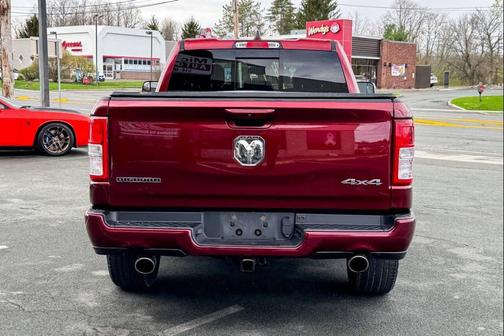 Delmonico Red Pearlcoat 2019 RAM 1500 Big Horn