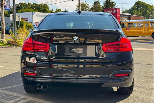 2018 BMW 330 xDrive