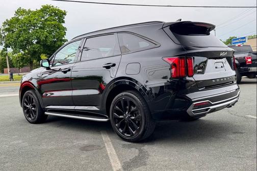 Ebony Black 2022 Kia Sorento SX