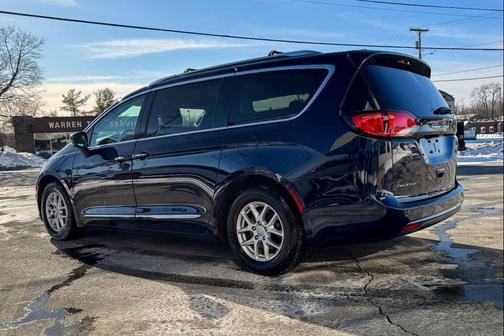2020 Chrysler Pacifica Touring L