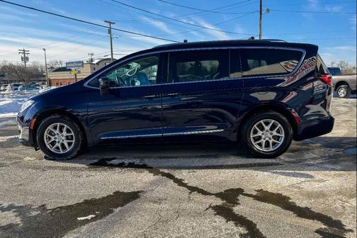 2020 Chrysler Pacifica Touring L