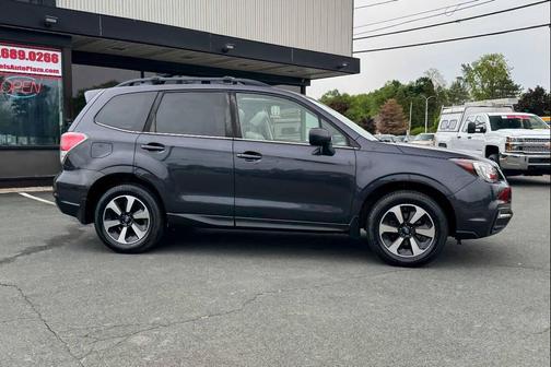 Dark Gray Metallic 2017 Subaru Forester 2.5i Limited