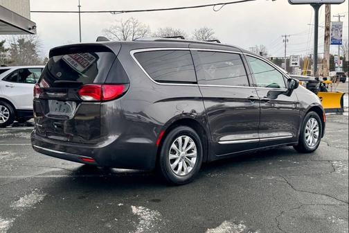 2019 Chrysler Pacifica Touring L