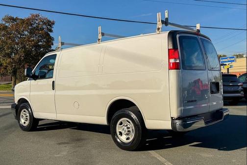 2020 Chevrolet Express 2500 RWD 2500 Regular Wheelbase WT