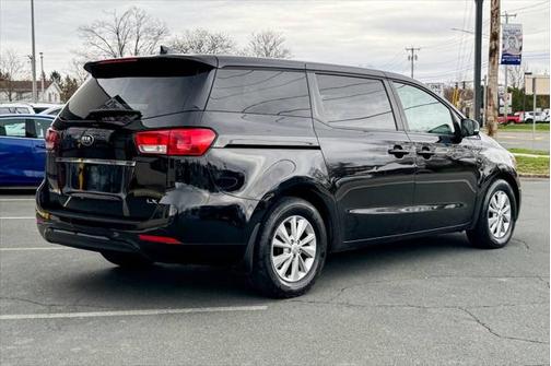 2018 Kia Sedona LX