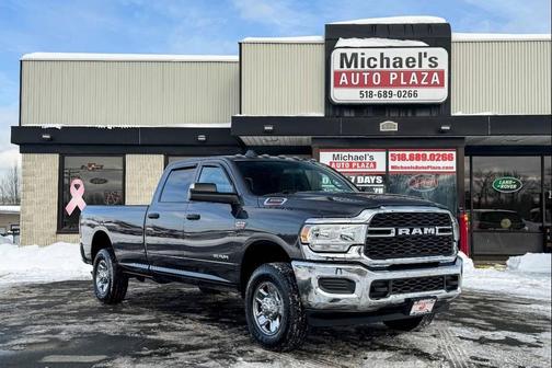2022 RAM 3500 Tradesman Crew Cab 4x4 8' Box