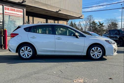 2017 Subaru Impreza 2.0i
