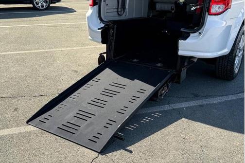2016 Dodge Grand Caravan AVP/SE