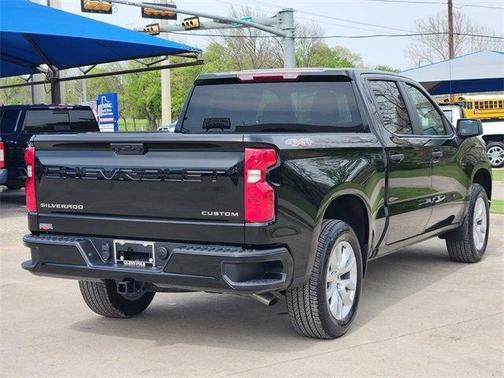 2025 Chevrolet Silverado 1500 Custom
