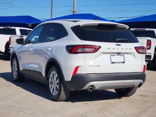 Oxford White 2025 Ford Escape Active