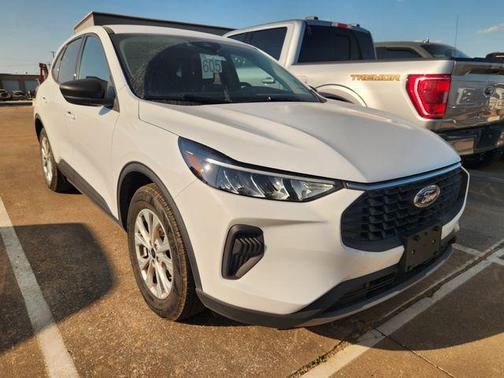 Oxford White 2025 Ford Escape Active