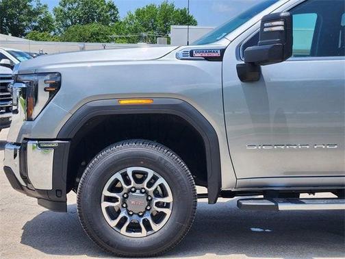 2025 GMC Sierra 2500 SLE