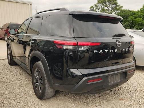 Super Black 2025 Nissan Pathfinder SV 4WD