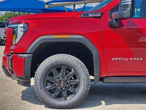 2025 GMC Sierra 2500 AT4